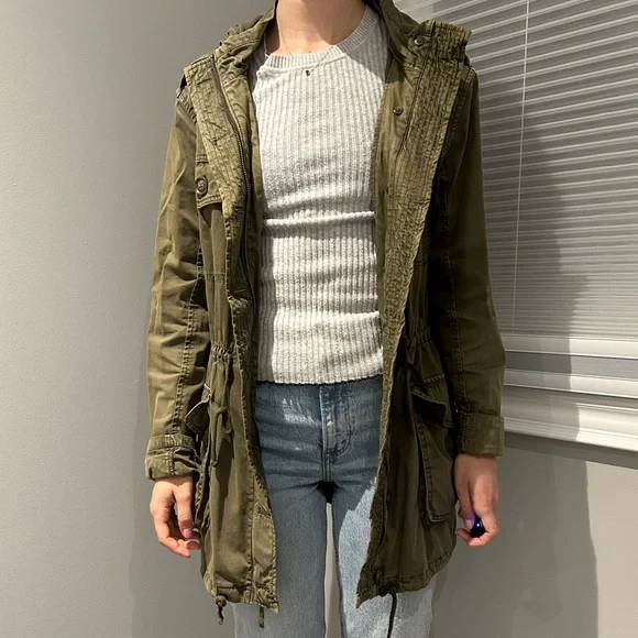 Aritzia - Jacket - Picture 3 of 5